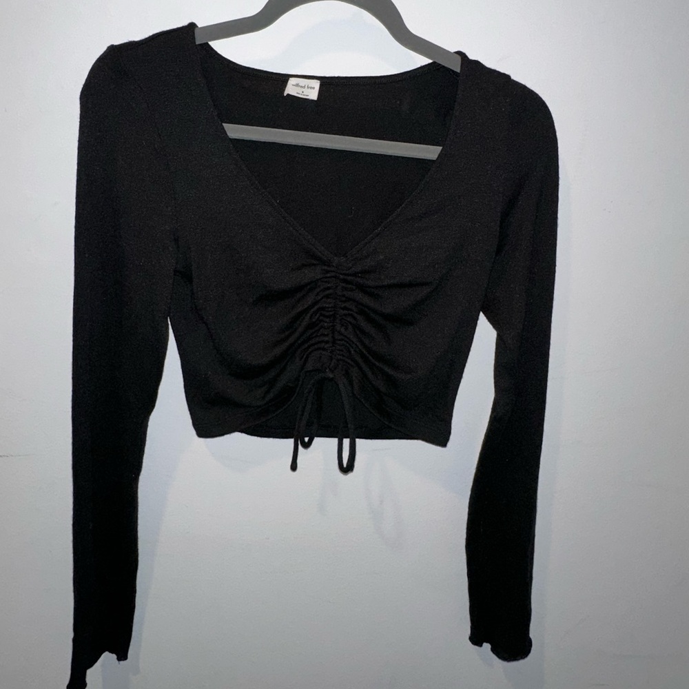 Aritzia Wilfred Free Ruched Front Longsleeve